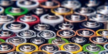 U.S. startup is creating rust-powered batteries, claiming that its low-cost technology can store energy created by renewable solar and wind.