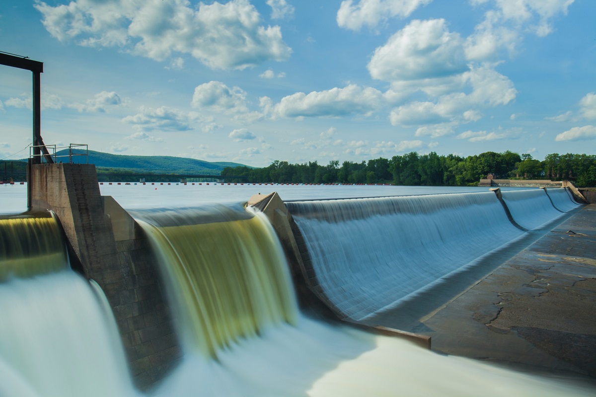 how does hydropower affect the environment