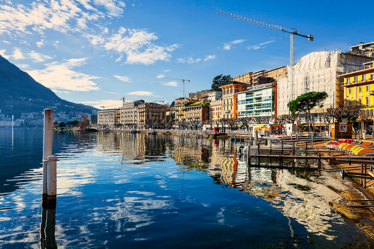 The Swiss government has launched a campaign calling on residents and businesses to voluntarily save energy and energy reduction amid the threat of gas and electricity shortages.