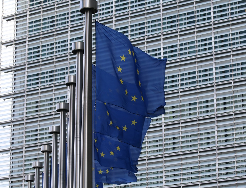The European Union reached a political agreement on Tuesday to put a carbon dioxide emissions tariff on imports of polluting goods