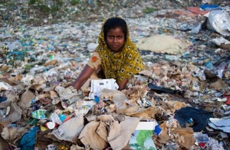 air pollution in Bangladesh is preventing this South Asian country from growing economically and is also responsible for the early death